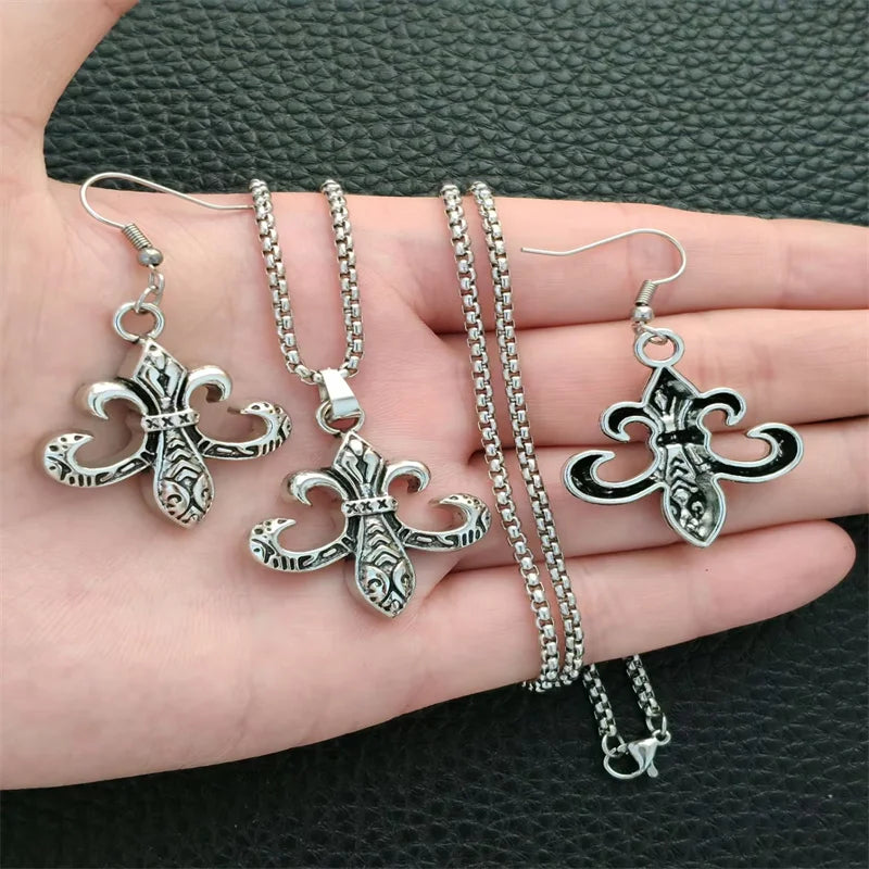 YKRON Retro Gothic Cross Hip Hop Necklace