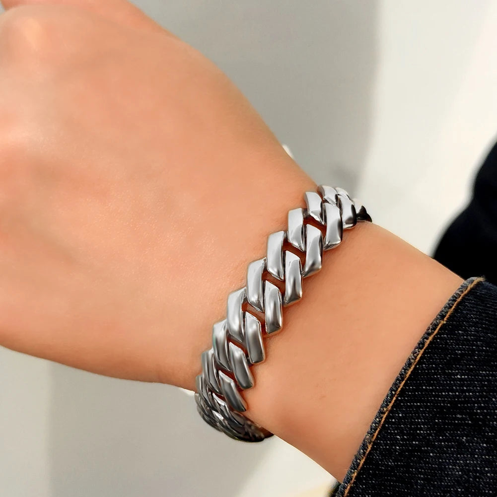 YKRON Iced Prong Cuban Chain Bracelet