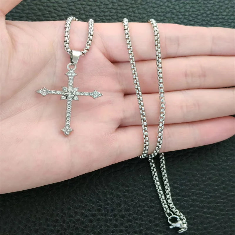 YKRON Retro Gothic Cross Hip Hop Necklace